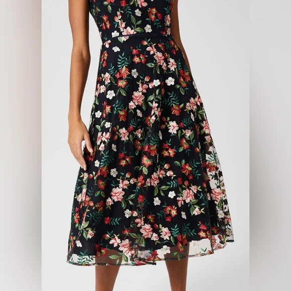 Hobbs London Rosella Embroidered Dress Size 6 $420 - Picture 3 of 12
